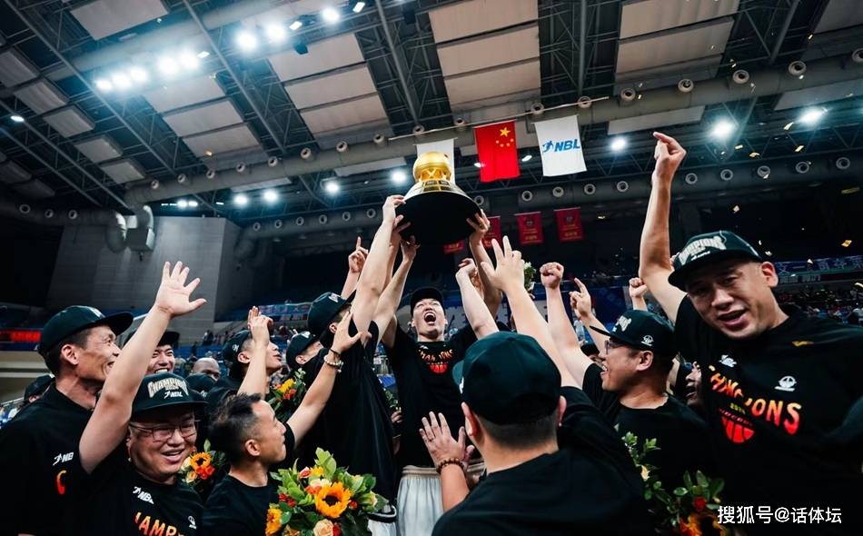 CBA常规赛倒计时,浙江稠州赛后外线爆发,细节引发关注,压力陡增,团队化学反应显著的简单介绍 CBA常规赛倒计时,浙江稠州赛后外线爆发,细节引发关注,压力陡增,团队化学反应显著的简单介绍