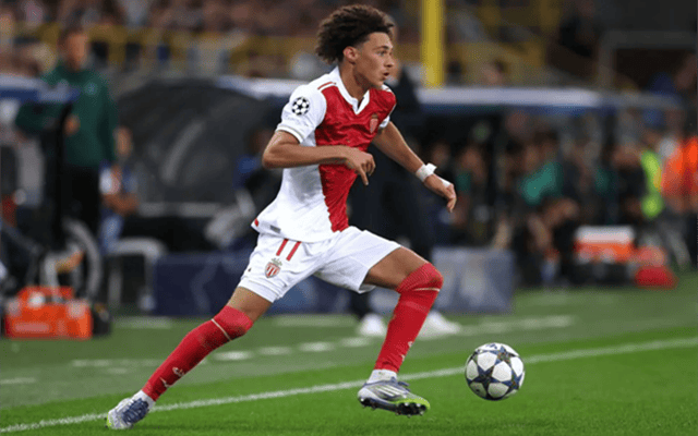 关于法国杯清晨再迎强敌，西汉姆官宣签约，主帅态度——悬念犹存，资深球员宣示担当的信息